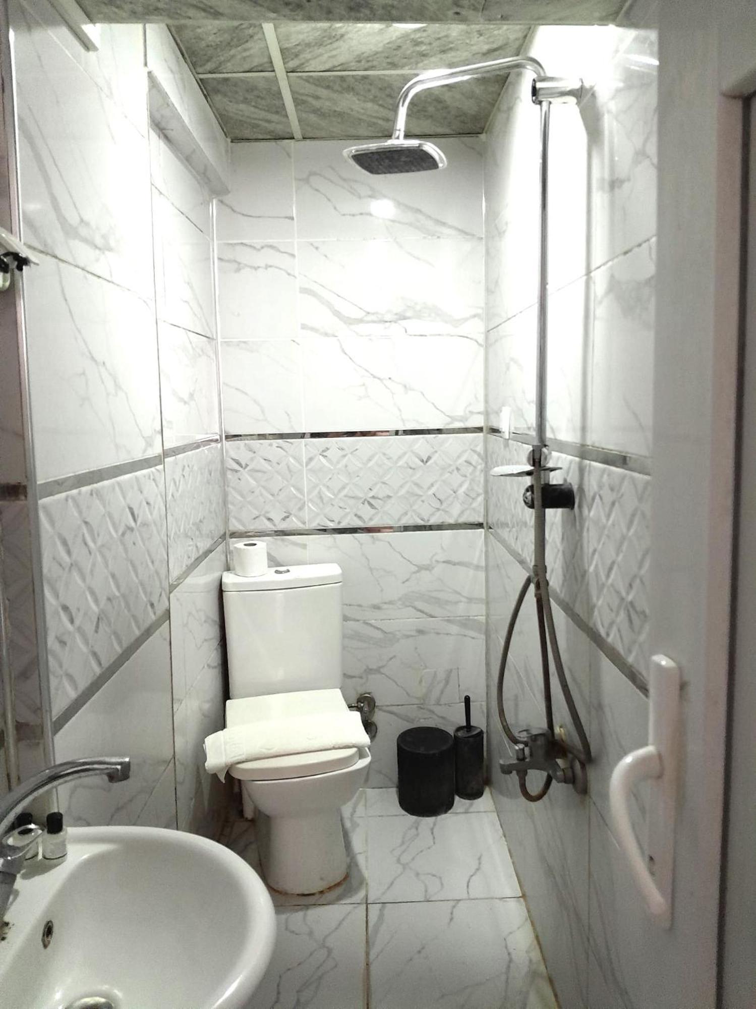Cannady Hotel *